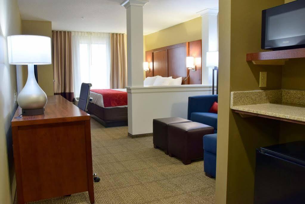 Comfort Suites Dunnellon Near Rainbow Springs Екстериор снимка