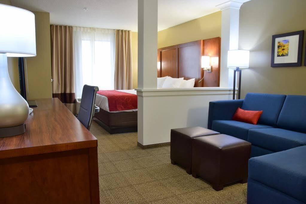 Comfort Suites Dunnellon Near Rainbow Springs Екстериор снимка